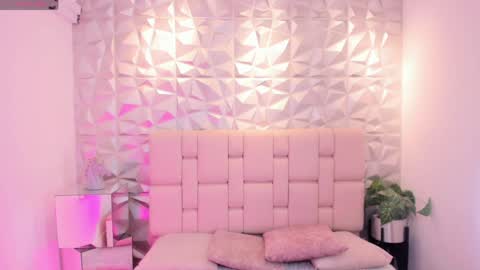  Mell online show from April 16, 12:28 pm