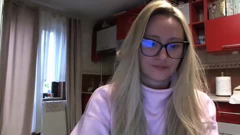 Melly online show from February 5, 7:57 am