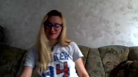 Melly online show from May 23, 6:51 am