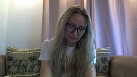Melly online show from May 29, 7:17 am