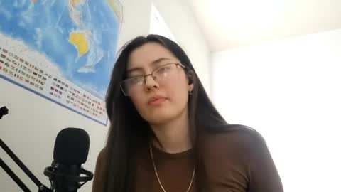 Snapshot of melodeehayden chatting on April 22, 11:01 am Nika online show from April 22, 11:01 am