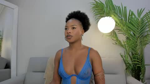Melodi Skye online show from May 10, 4:06 am