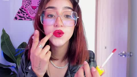 Melodie Roy 999 online show from February 5, 5:09 pm