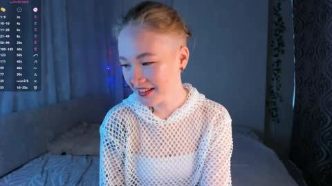 melodievejar online show from April 11, 4:39 am