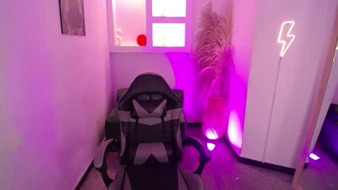 melody701583as online show from February 18, 12:34 pm