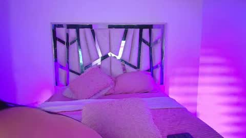    online show from November 13, 6:34 am