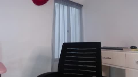 Melody online show from December 3, 9:24 pm