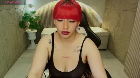 Snapshot of melody_clum chatting on May 22, 8:36 pm melody_clum online show from May 22, 8:36 pm