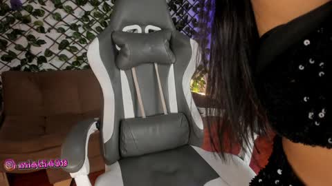 melody_cute10 online show from February 8, 1:44 pm