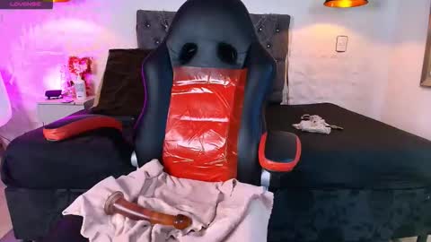 melody online show from April 16, 9:39 pm