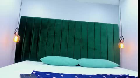 melody_kener online show from February 19, 3:02 am