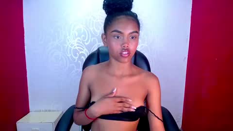 Snapshot of melody_stan chatting on December 10, 5:11 pm I AM MELODY online show from December 10, 5:11 pm