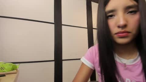 Snapshot of melodyprice_ chatting on May 14, 8:48 pm Melody online show from May 14, 8:48 pm