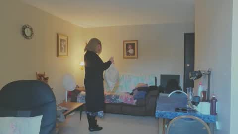 Snapshot of melodyredux_62 chatting on December 1, 6:24 pm Melody online show from December 1, 6:24 pm