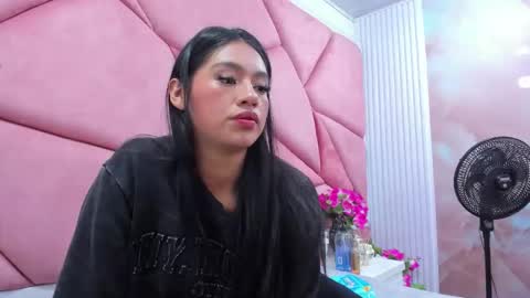 Melodysmithass online show from March 10, 2:27 am