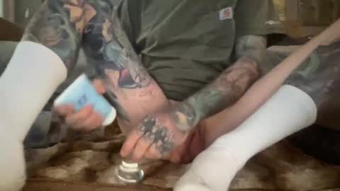 Snapshot of melt13 chatting on February 15, 5:28 pm melt13 online show from February 15, 5:28 pm