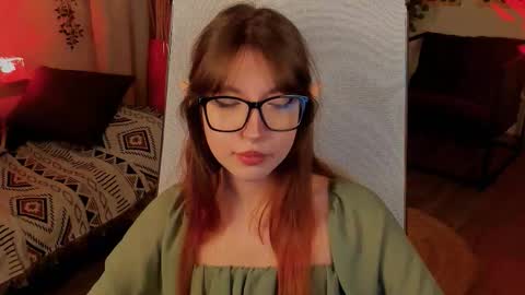 Snapshot of memorycadence chatting on October 16, 3:35 pm Mia online show from October 16, 3:35 pm