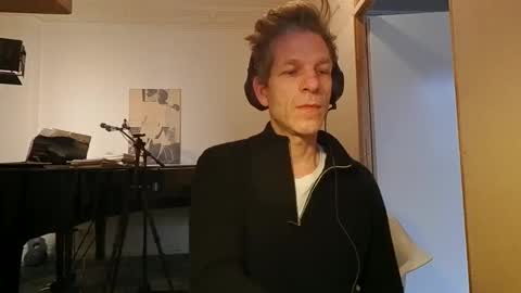 Snapshot of men2024again chatting on January 23, 8:57 am Andres online show from January 23, 8:57 am