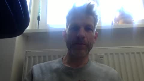 Andres online show from April 22, 2:51 pm
