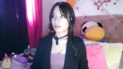 Heart  online show from October 5, 8:29 pm