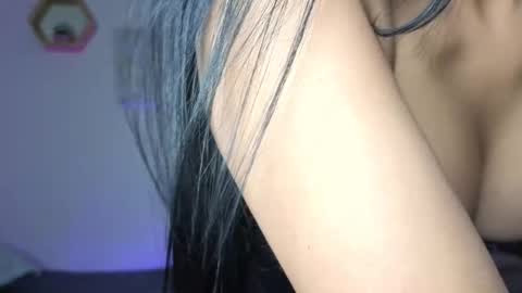 Snapshot of mencia_sharmaa chatting on October 29, 2:36 am Menca of your love online show from October 29, 2:36 am