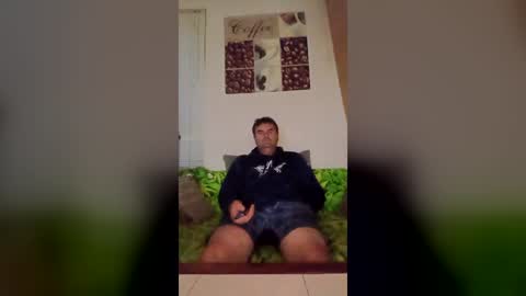 Snapshot of menlav72 chatting on July 5, 10:50 pm menlav72 online show from July 5, 10:50 pm