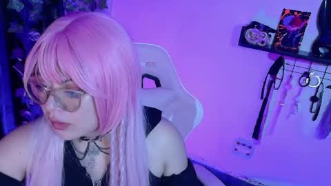 Snapshot of meow_cat4 chatting on June 10, 6:51 pm Cata online show from June 10, 6:51 pm