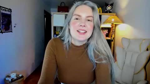 Flora  Next stream November 17th at 6  GMT online show from July 8, 6:18 am