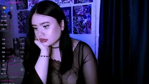Snapshot of meow_marie chatting on June 11, 2:53 am meow marie online show from June 11, 2:53 am