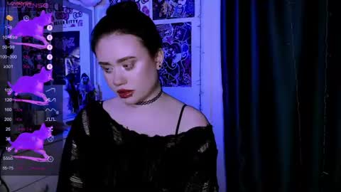 Snapshot of meow_marie chatting on June 21, 9:17 pm meow marie online show from June 21, 9:17 pm