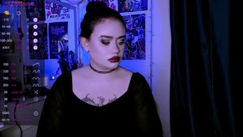 Snapshot of meow_marie chatting on June 22, 10:51 pm meow marie online show from June 22, 10:51 pm