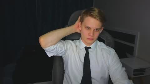 Mickey online show from March 3, 8:59 pm