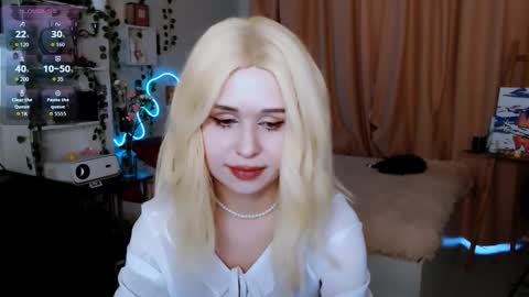 meow_on_da_cam online show from February 8, 11:13 am