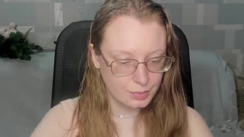 meowcr online show from April 12, 10:04 pm