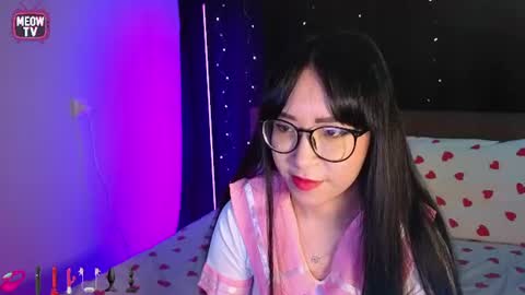 Snapshot of meowkami chatting on August 3, 12:53 am meowkami online show from August 3, 12:53 am