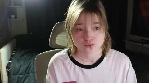 meowme online show from March 5, 2:51 am