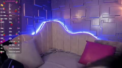 Snapshot of meraki_fraise chatting on January 8, 6:52 pm online show from January 8, 6:52 pm