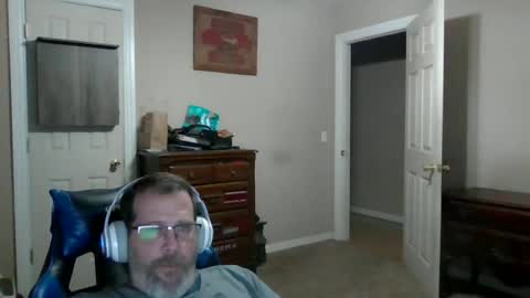 mercer1977 online show from June 25, 1:48 pm
