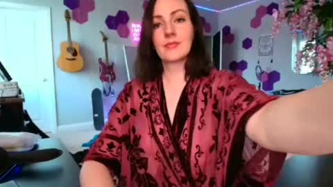 Meredith Bae online show from July 2, 9:54 pm