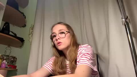 merlenenewcomb online show from June 30, 7:09 am