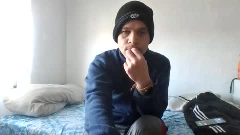 Snapshot of merlinval chatting on February 9, 10:41 am Merlin online show from February 9, 10:41 am