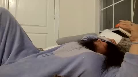 Snapshot of mermaidonland25 chatting on October 27, 8:29 am mermaidonland25 online show from October 27, 8:29 am