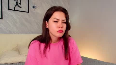 Hi Im Merry  And its me first day here Do not offend me and be polite online show from September 10, 3:45 pm