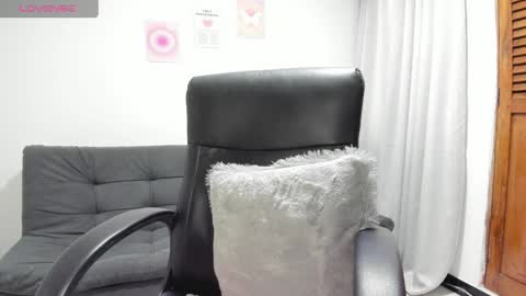 Snapshot of merysummer chatting on April 30, 8:57 pm Mery Summer online show from April 30, 8:57 pm