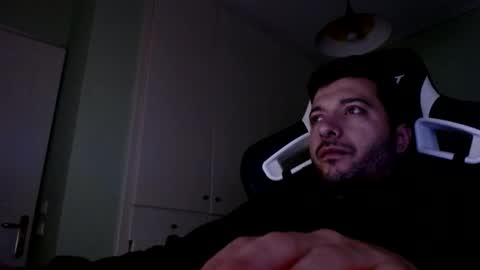 Snapshot of metalic18 chatting on October 16, 5:08 am FunnyTimeHere online show from October 16, 5:08 am