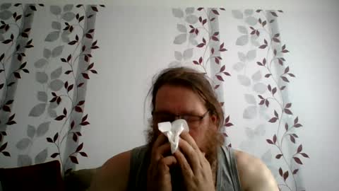 Snapshot of metallbuddy chatting on June 28, 7:14 am ask me online show from June 28, 7:14 am