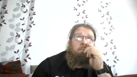 Snapshot of metallbuddy chatting on July 12, 11:01 am ask me online show from July 12, 11:01 am