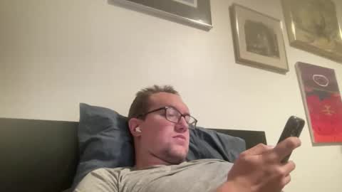 metallica92786 online show from February 27, 11:38 pm