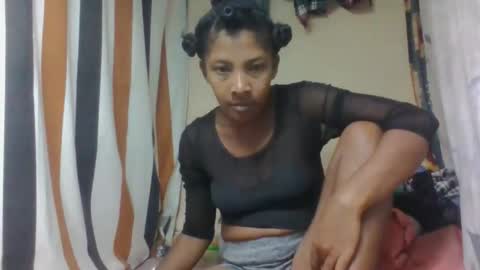 Snapshot of mevasoa chatting on May 12, 7:33 pm mevasoa online show from May 12, 7:33 pm