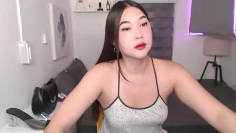 Meycee online show from March 2, 2:03 am